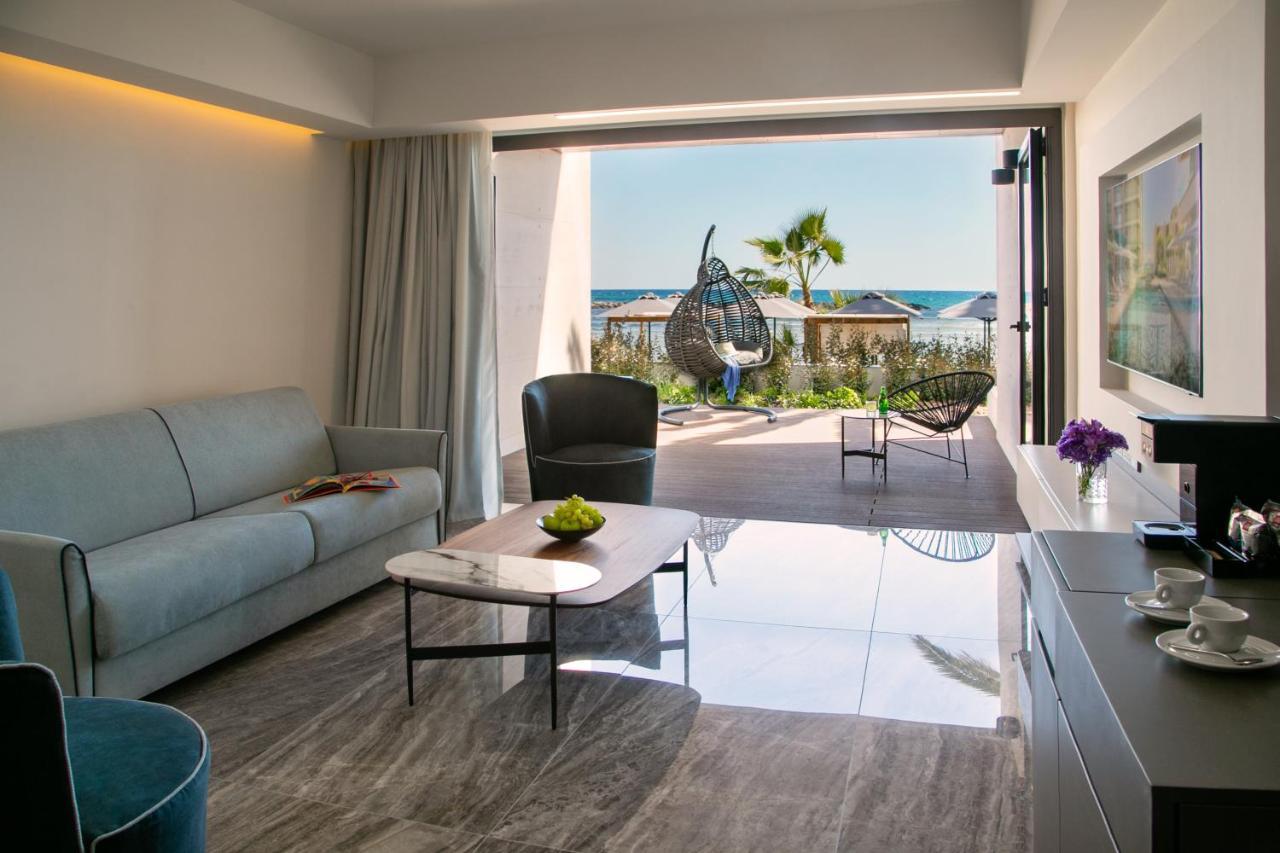 Mercure Larnaca Beach Resort エクステリア 写真