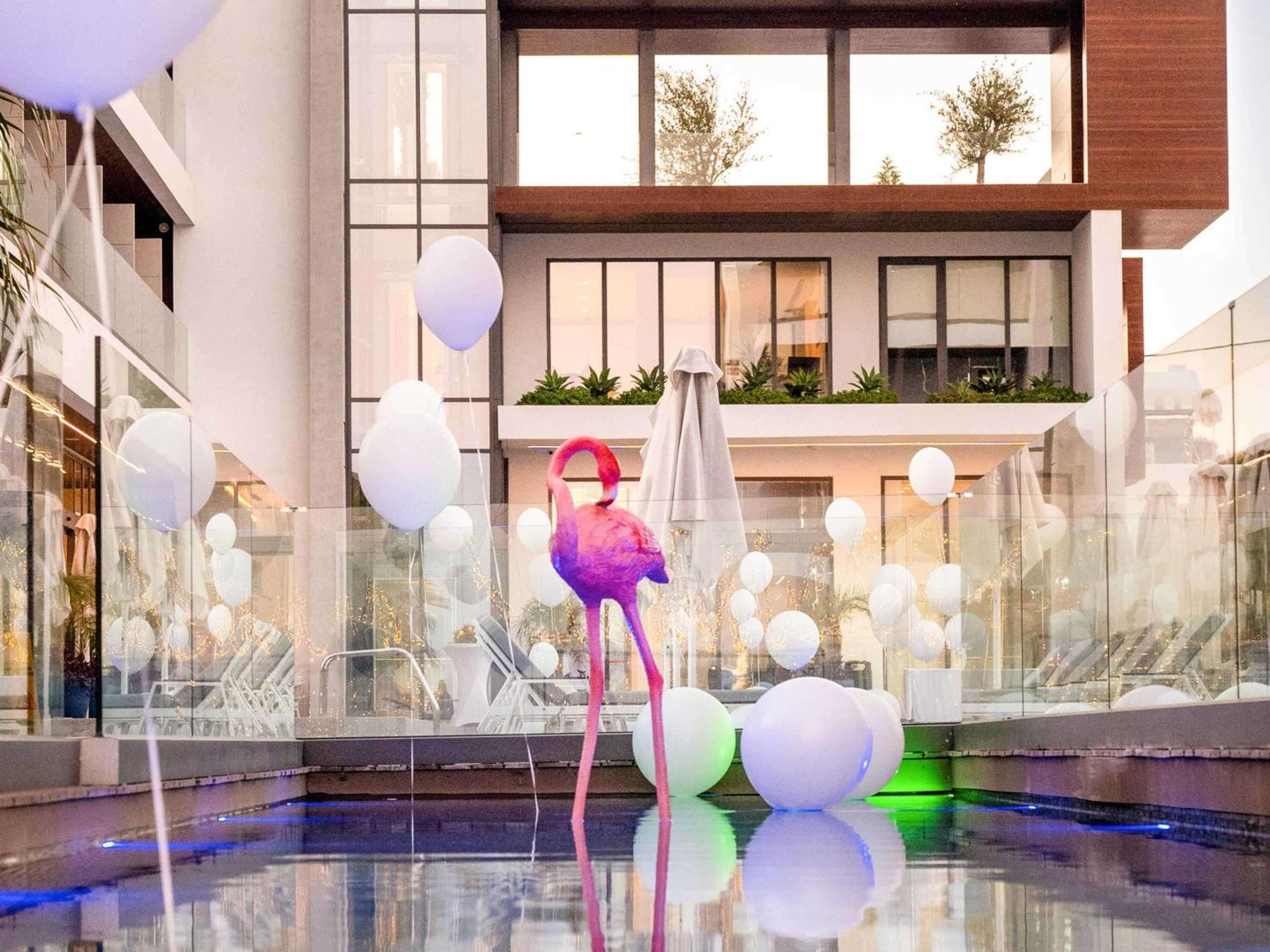 Mercure Larnaca Beach Resort エクステリア 写真