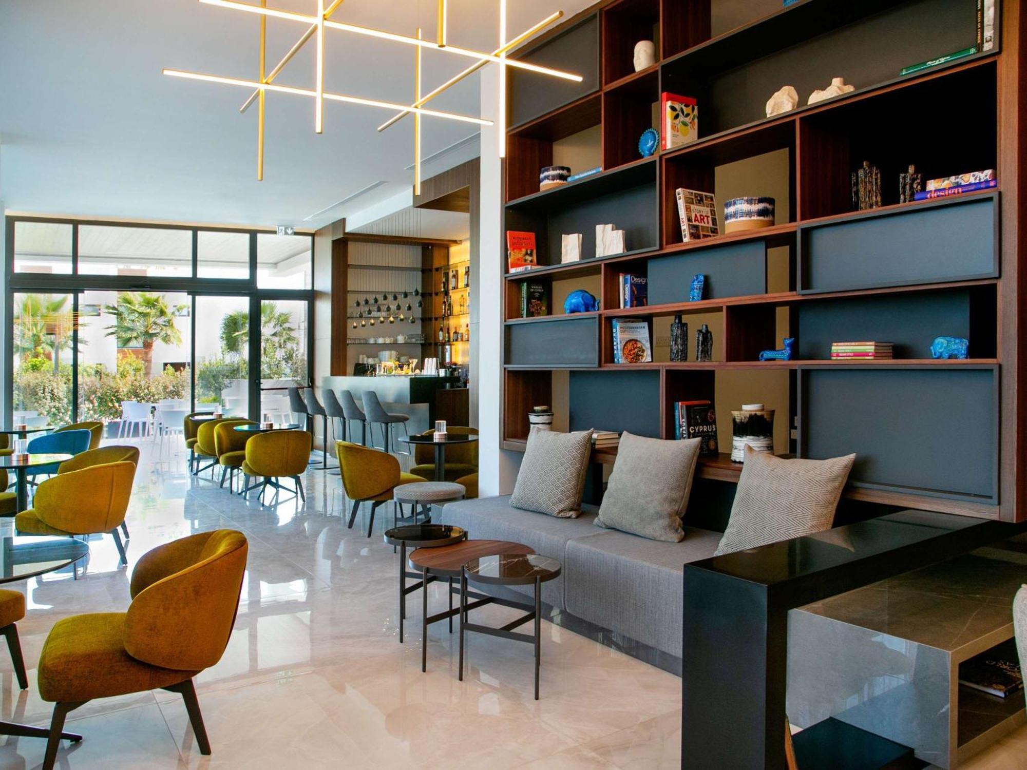 Mercure Larnaca Beach Resort エクステリア 写真