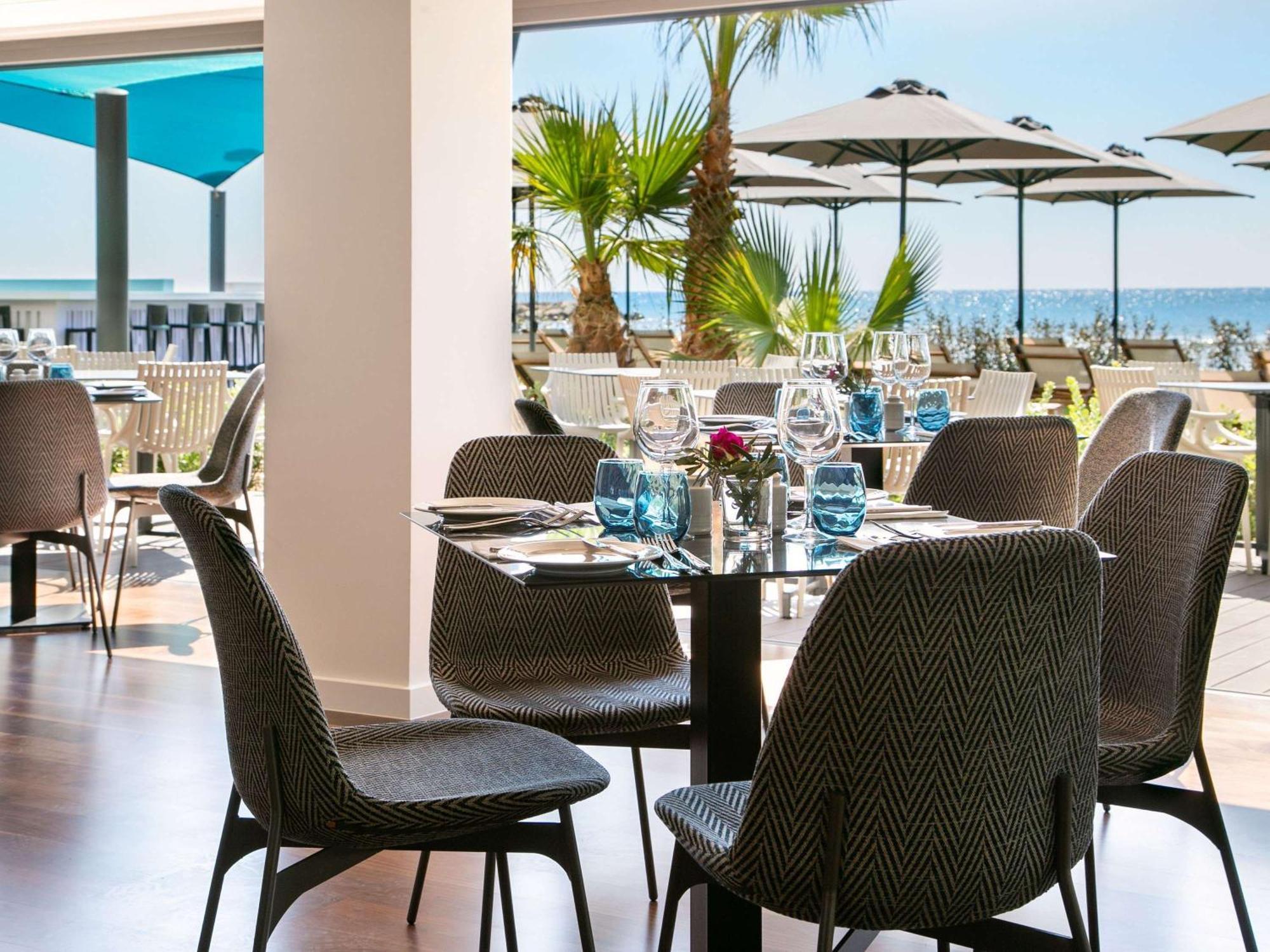 Mercure Larnaca Beach Resort エクステリア 写真