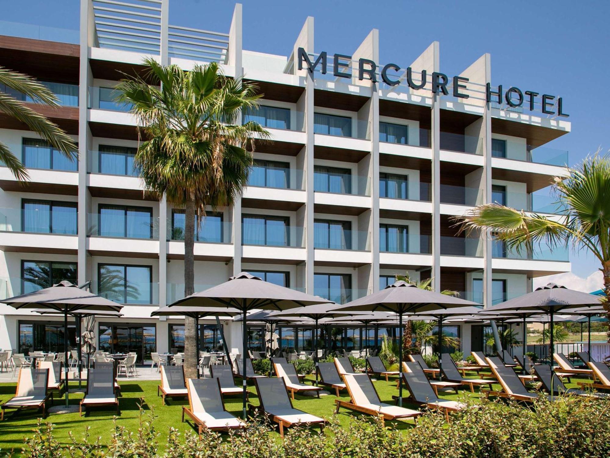Mercure Larnaca Beach Resort エクステリア 写真